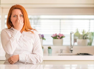 چگونه بوی کهنه کابینت خود را از بین ببرید ؟